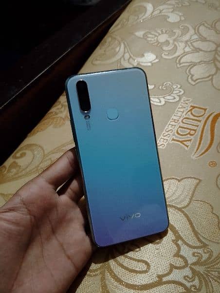 vivo y17 8 256.16000 1