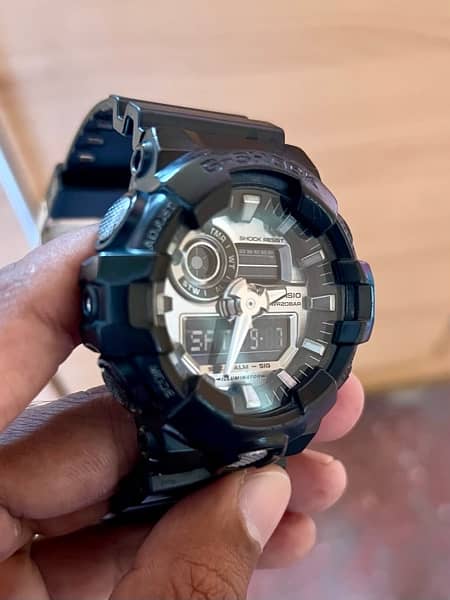 Casio G-Shock GA-710-1A 6