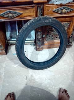 Honda 125 ka back tyre he diamond company ka with tube