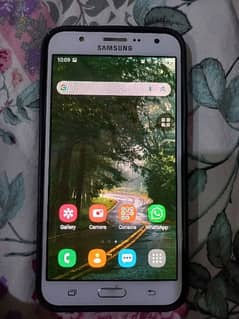 Samsung Galaxy J7 core