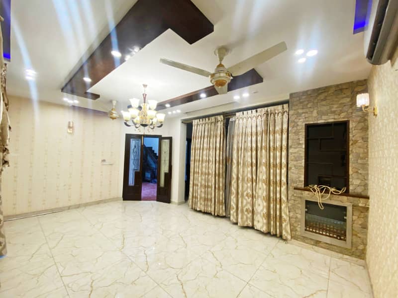 Cantt Properties Offer 1 Kanal House With Basement Cinema Hall Availabel For Rent In DHA Phase 4. 4