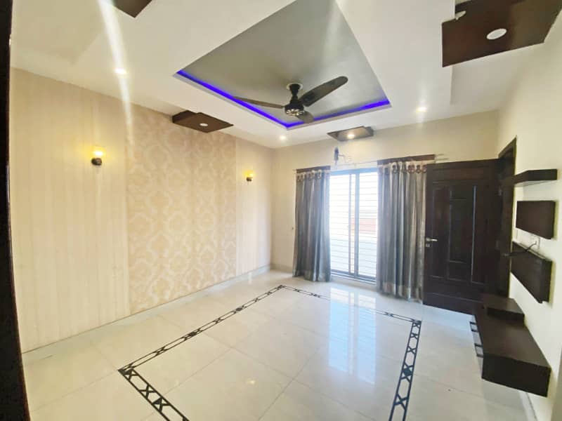 Cantt Properties Offer 1 Kanal House With Basement Cinema Hall Availabel For Rent In DHA Phase 4. 28