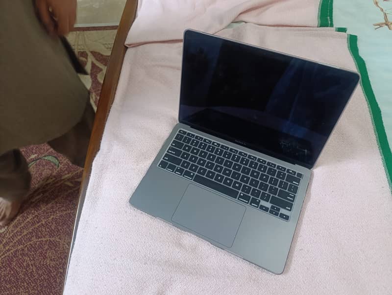 Macbook Air M1 2020  8/256space grey 2