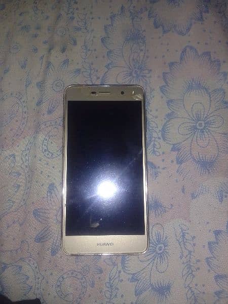 Huawei y5 2017 model Golden colour 2GB Ram 16Gb mamory. 3