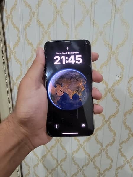 iphone 11 pro max 256 gb FACTORY UNLOCK 3