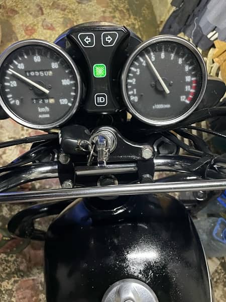 Suzuki GS150 0