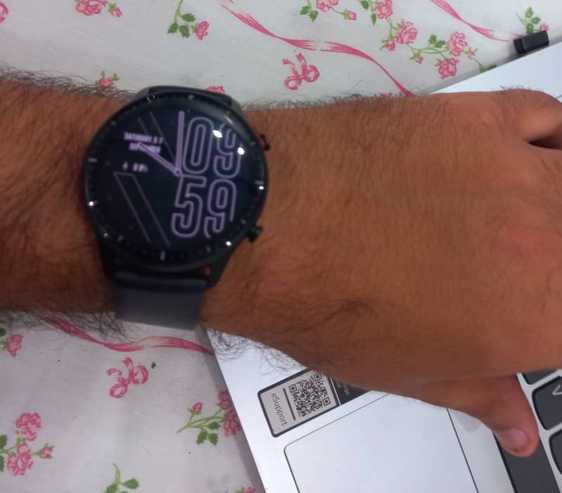 Amazfit GTR 2 (9/10 condition) For Sale 2