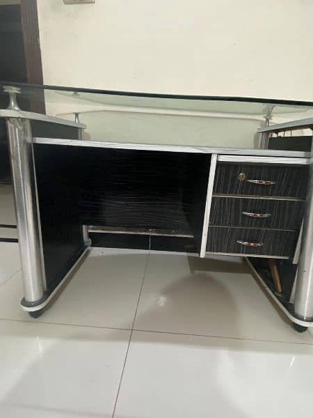 Glass table with high quality wood 1