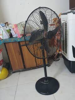 stand fan for sale in good condition