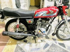 honda 125 peshhwar number da 2023 model  new 4,hazar kilometers use da