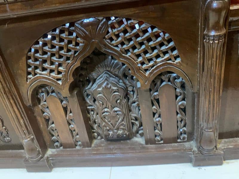 Chinioti Haveli style sold Sheesham ka na na Howard bed for sale 3