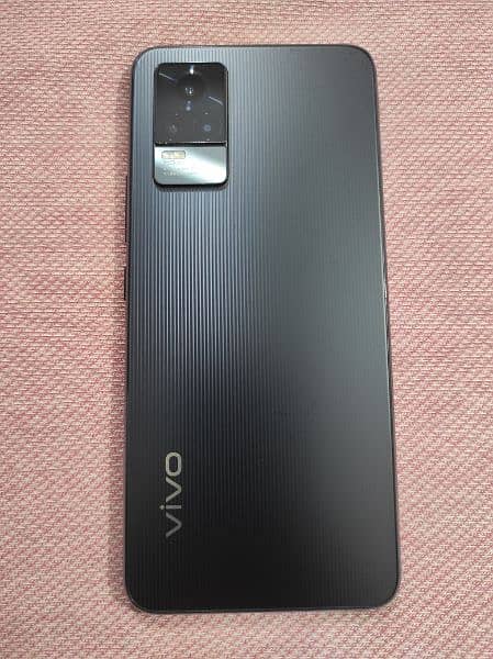 VIVO V21e 3