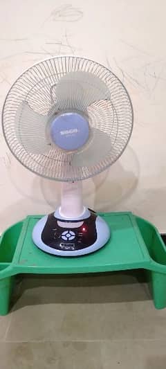 new condition sogo charging table fan for sale