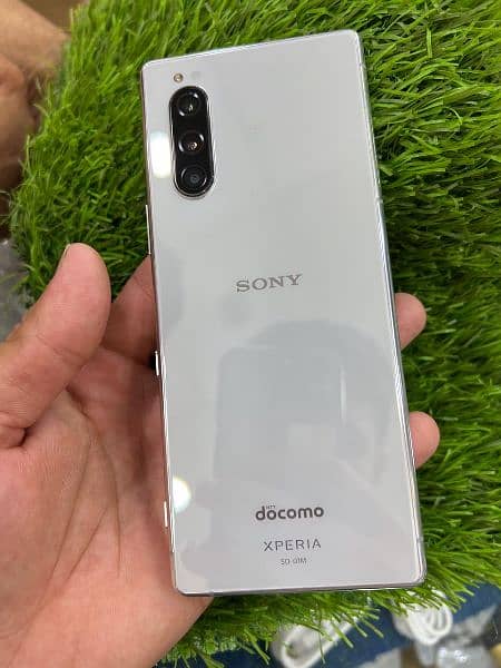 Sony Experia 5 0