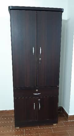 Cupboard / Almari