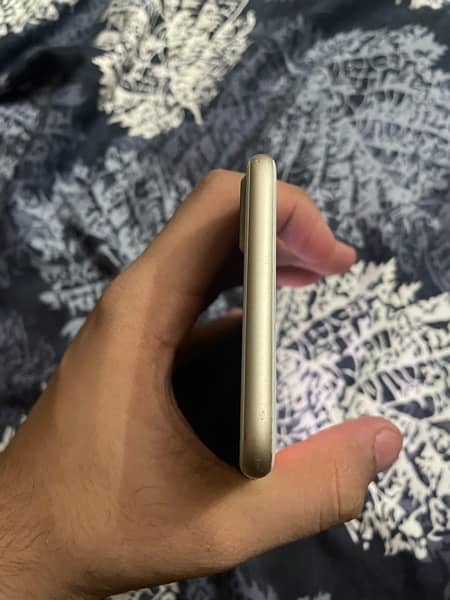 iphone 7plus pta approve 128 gb 10/9 condition battery changed 4