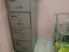 single wardrobe for 8,000 pkr