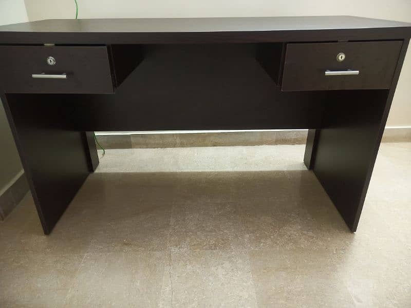 office table with 2 draws 1