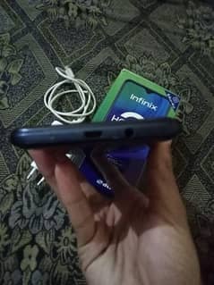 Infinix hot 9 play 4/64