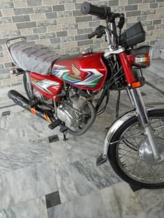 Honda 125 Model 22/23 brand new