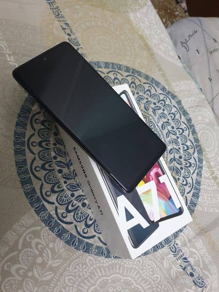 Samsung Galaxy A71 Complete Box 10/10 8