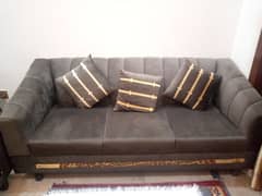 Sofa set only 6 months used in Bahria