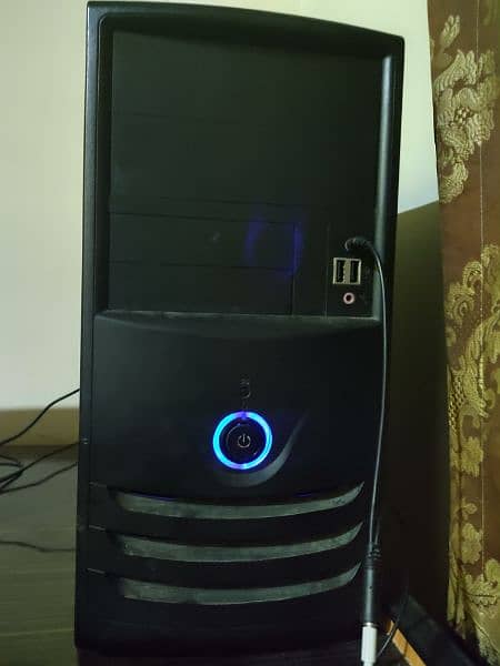 Selling my Intel Core i7 4790 in Karachi 1