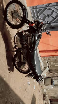 Suzuki GS 150