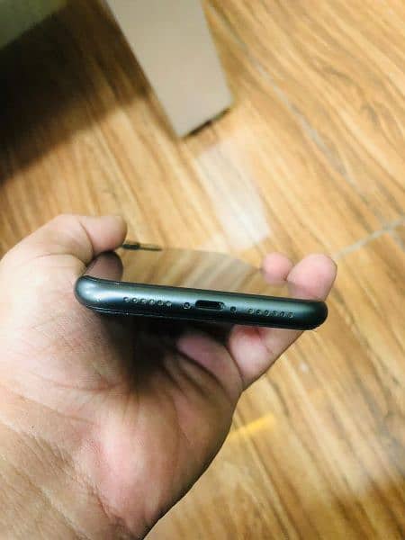 Iphone 11jv non_pta 64GB 3