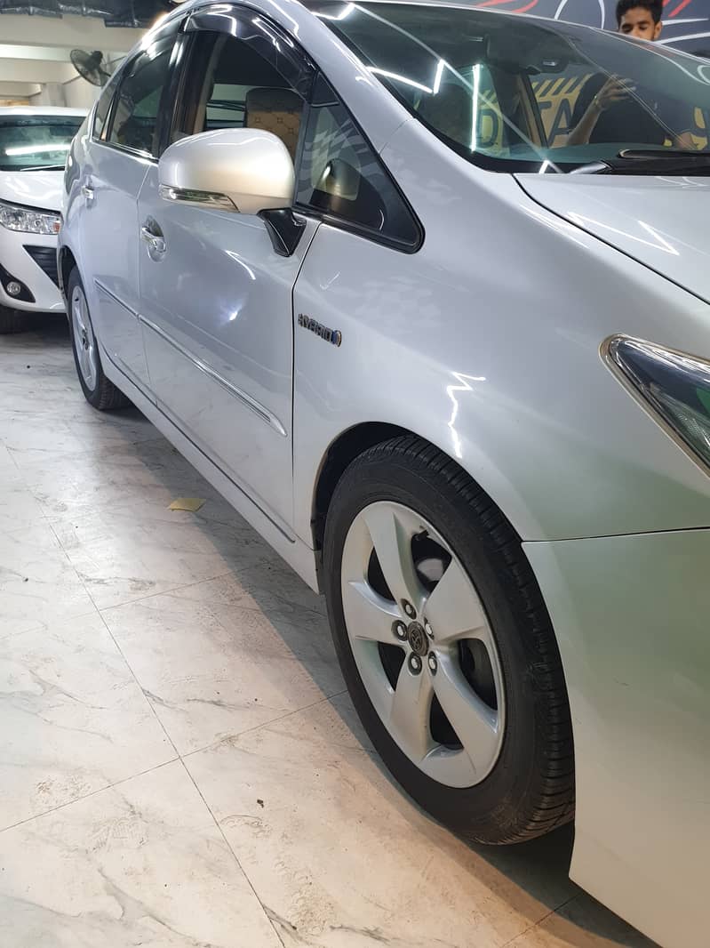 Toyota Prius 1.8 HYBRID PACKAGE G TOURING 2013/2016 3