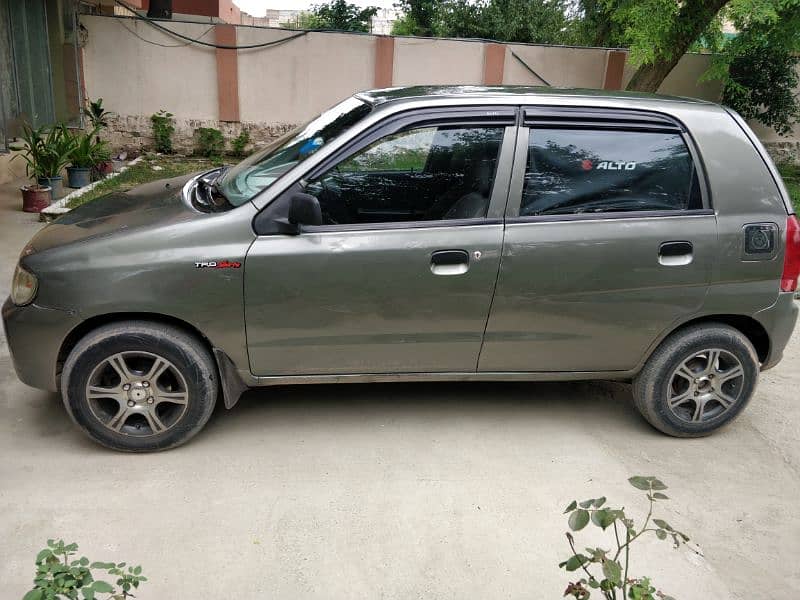 Suzuki Alto 2010 3