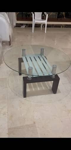 round glass center table