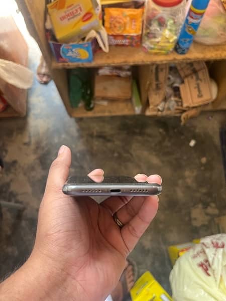 IPHONE 11 URGENT SALE 2