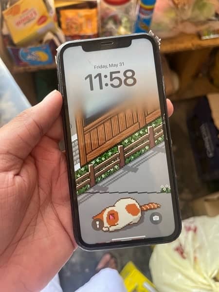 IPHONE 11 URGENT SALE 5