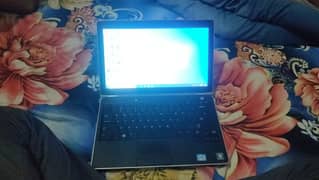 Dell laptop i7 2nd gen with 256 SSD