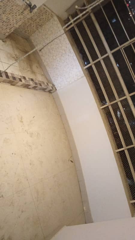 Well Mentain Boundary Wall Apartment 3 Bed D/D Available For Rent Prime Location Gulshan-E-Iqbal Block-1 7