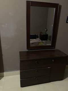 dressing table