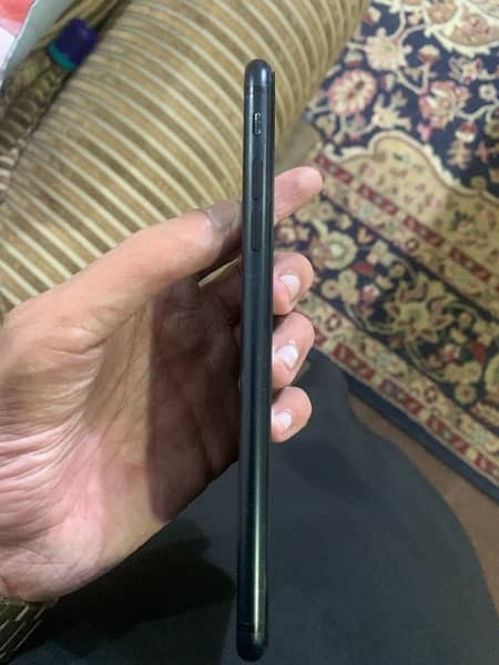 IPHONE 7 plus balck edition 128 gb PTA APPROVED FINGER OK 1