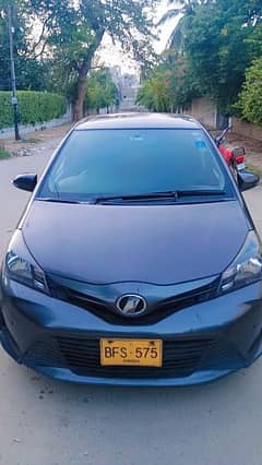 Toyota Vitz 2015