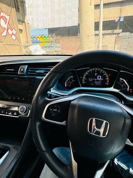 Honda Civic VTi 2018 15