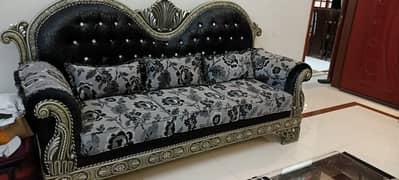 7 seater sofa set with Center table