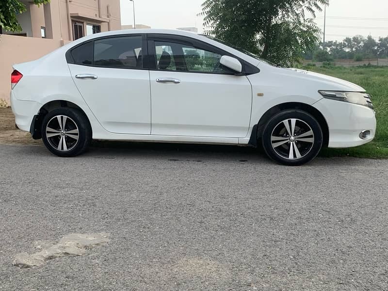 Honda City 1.3 IVTEC 2014 10