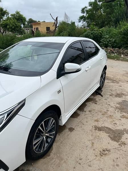 Toyota Corolla Altis 2018 3