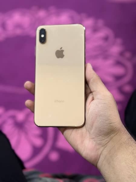 iPhone xs max 1