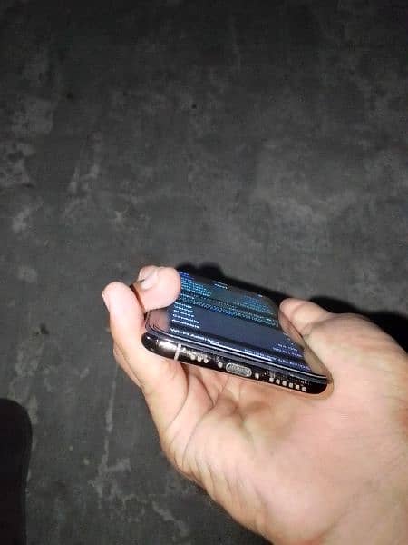 iphone xs memory (64) condition 10 by 10 ha 3