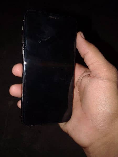 iphone xs memory (64) condition 10 by 10 ha 4