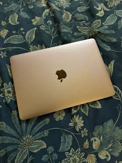 Apple Macbook