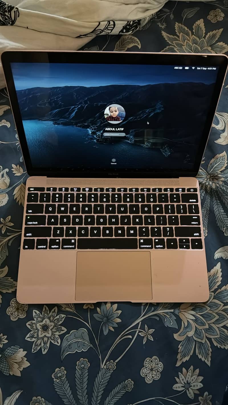 Apple Macbook 2