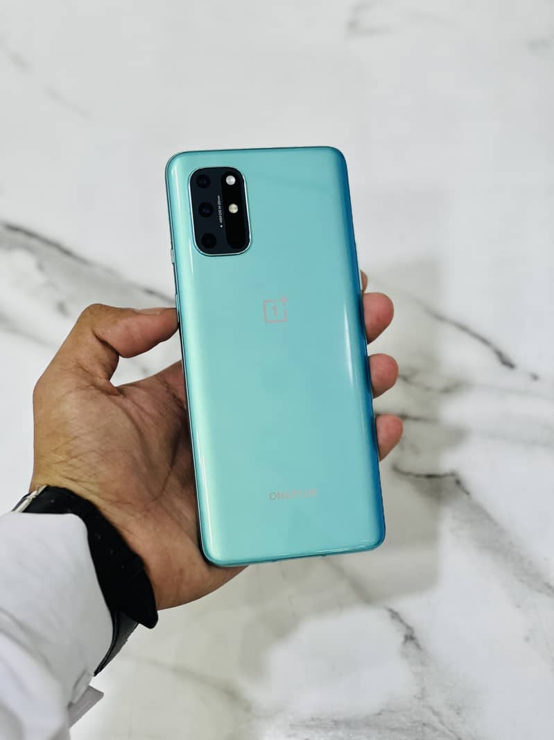 One Plus 8T 12GB - 256GB 1