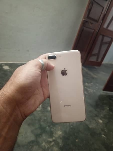 I phone 8 plus water pack 1